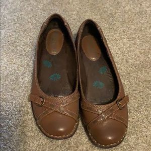 Montana flats. 7 1/2 M, like new